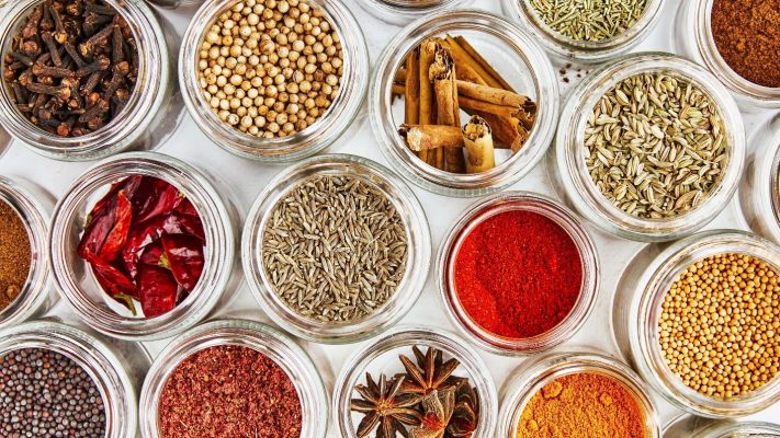Các gia vị cần có trong gian bếp